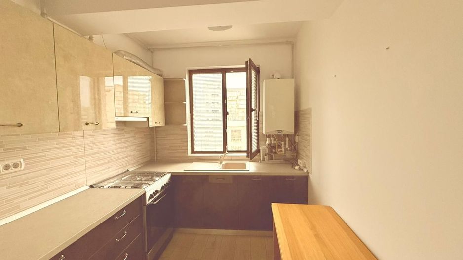 APARTAMENT DE LUX 2 CAMERE DECOMANDAT BLOC 2017 - Poză 3
