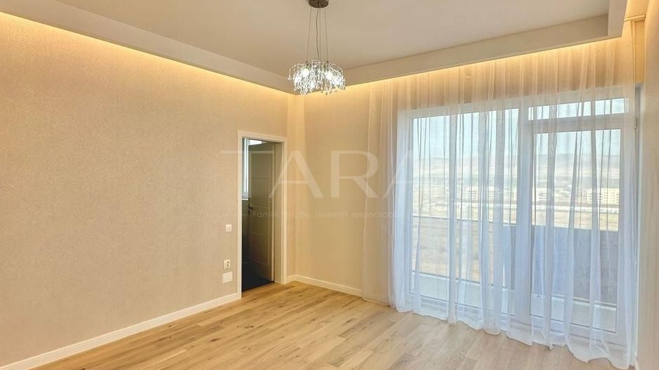 Penthouse 3 camere ultrafinisat, terase generoase în Florești - Poză 8