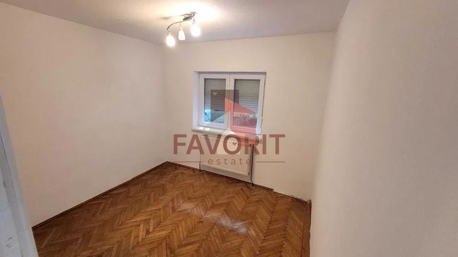 Apartament 3 camere decomandat | Zona Aradului - Poză 1