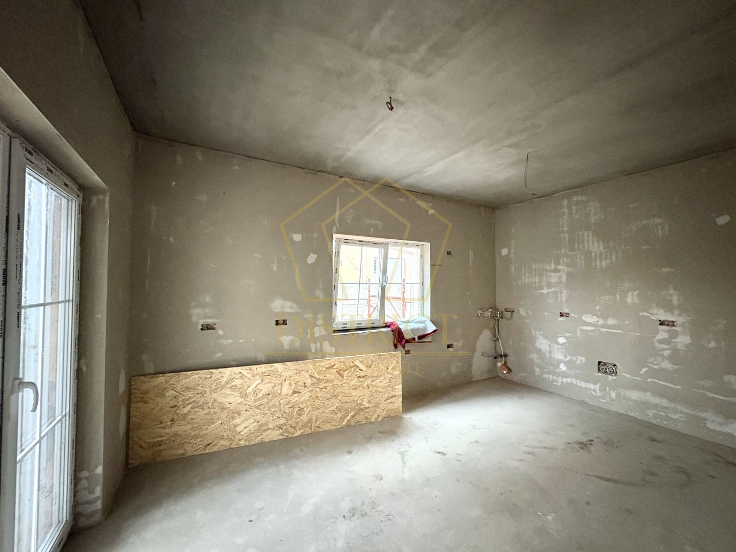 Duplex cu 4 camere, despărțit prin CARPORT | Mosnita Noua | HORNBACH - Poză 4