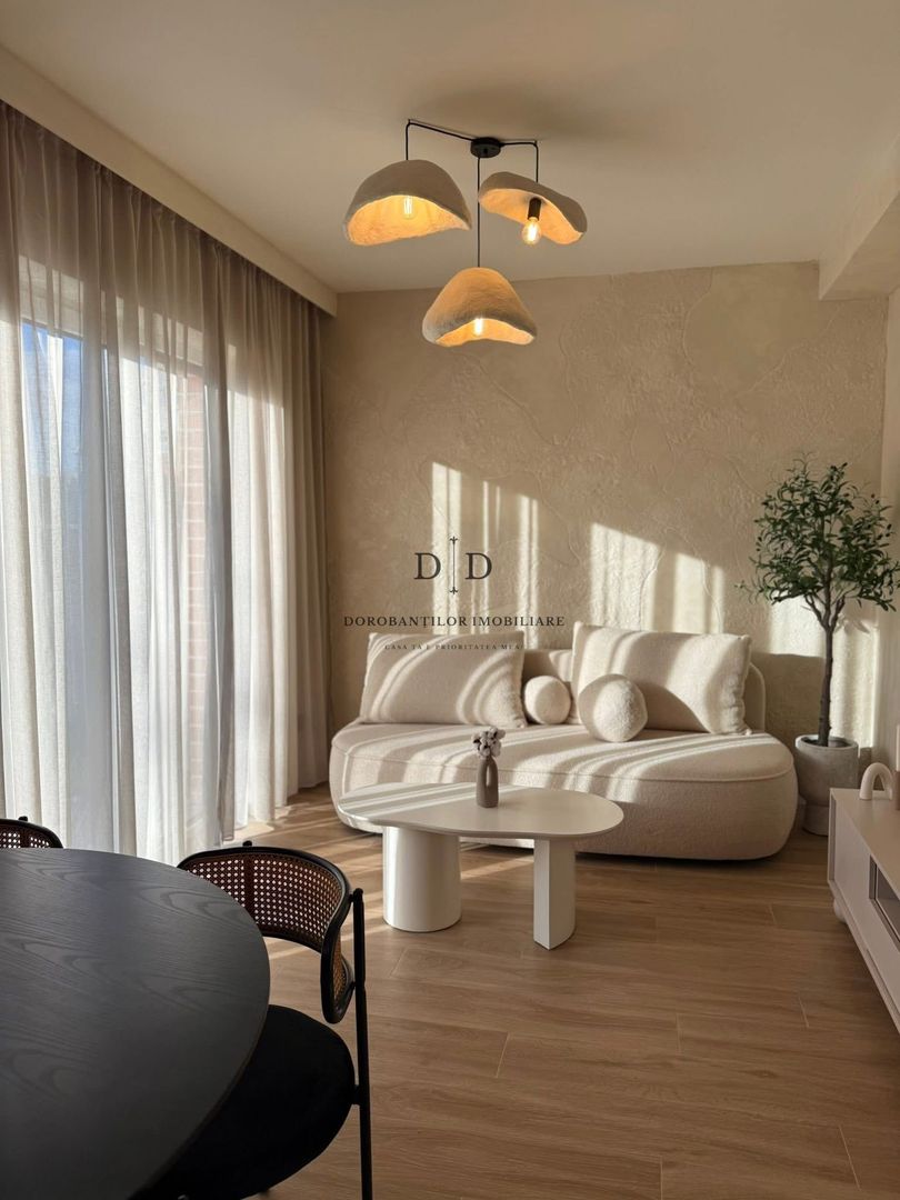 Casa de vanzare | LUX | 3 bai | gradina | terasa | parcare| Floresti - Poză 1