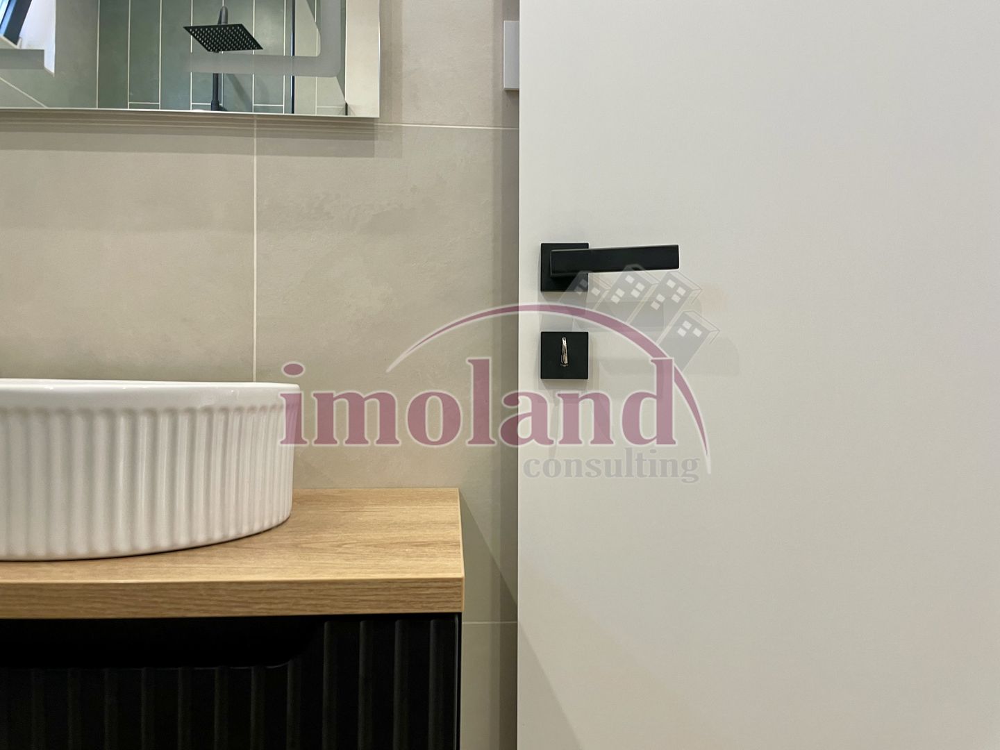 Vanzare Vila 250 mp 6 camere 4 bai, finisaje premium | Iancu Nicolae - Poză 18