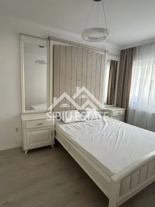Apartament cochet 2 camere etaj 1 , loc de parcare - Poză 2