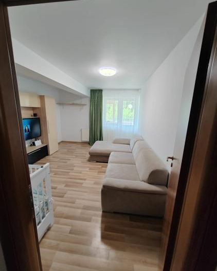 Vanzare apartament luminos de 2 camere, Titan, Gura Siriului-parcare inclusa - Poză 7