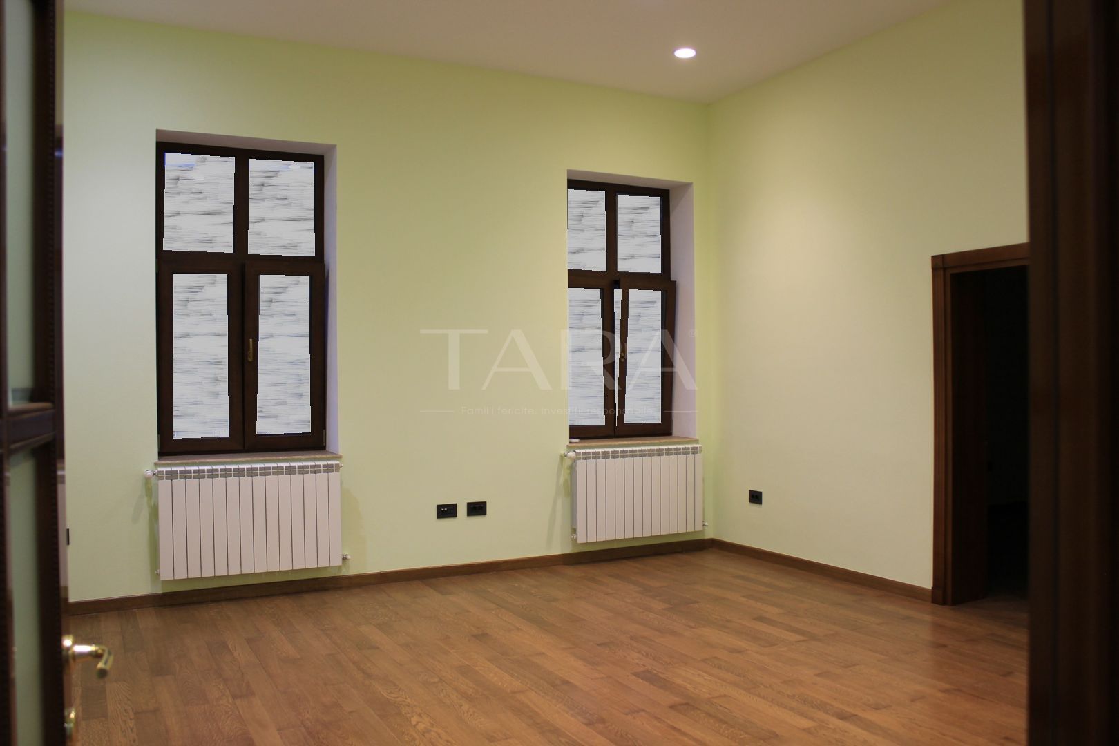 Ultracentral, Imobil tip vilă, ideal birouri sau locuință. - Poză 4