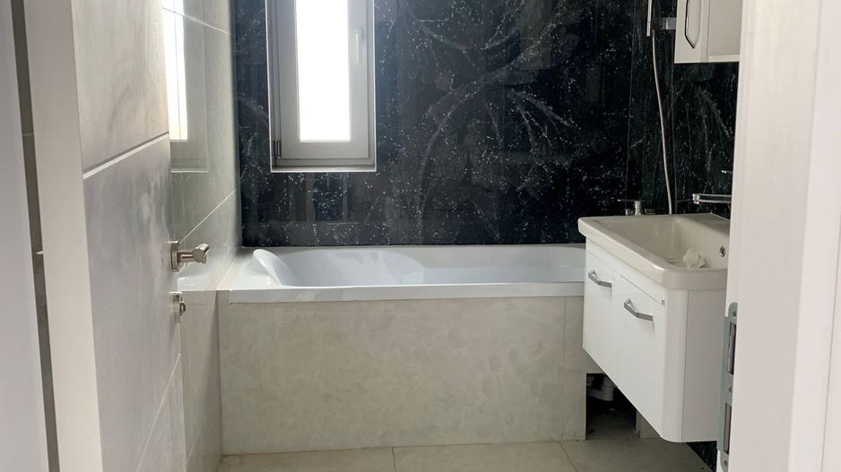 Spațiu generos, poziție excelentă, comision 0% - Poză 2