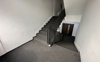 Clădire de închiriat pentru birouri  / clinica - Poză 16