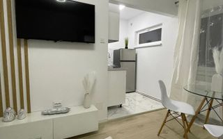 Apartament 1 cameră renovat, complet, mobilat și utilat, de inchiriat. - Poză 2