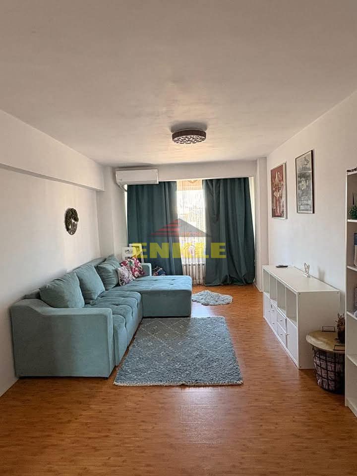 DE ÎNCHIRIAT – APARTAMENT 4 CAMERE, ZONA BAZAR - Poză 1