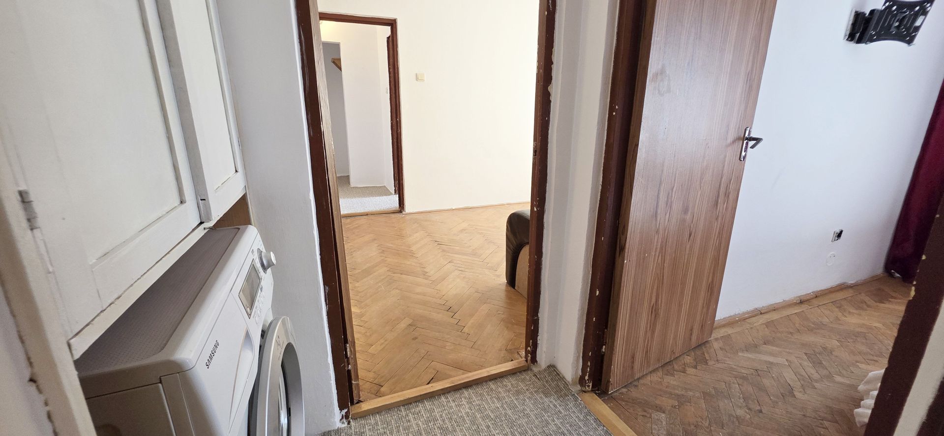 Apartament 2 camere, luminos și însorit, în cartierul Astra – 70.000 € - Poză 2