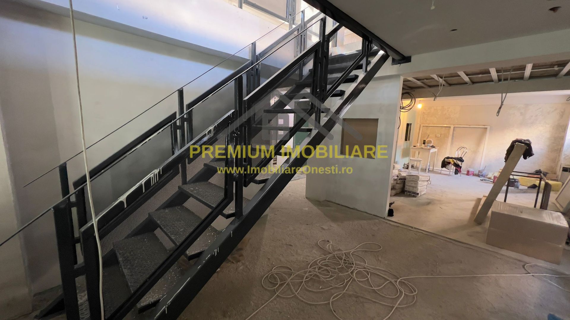 Spatii Comerciale de Vanzare/Inchiriat Onesti - Zona Ultracentrala - Poză 5