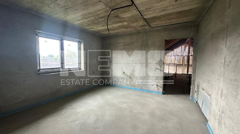 CASĂ LA GRI DE VÂNZARE ÎN MOARA NICA, SUCEAVA | 200.000€ - Poză 6