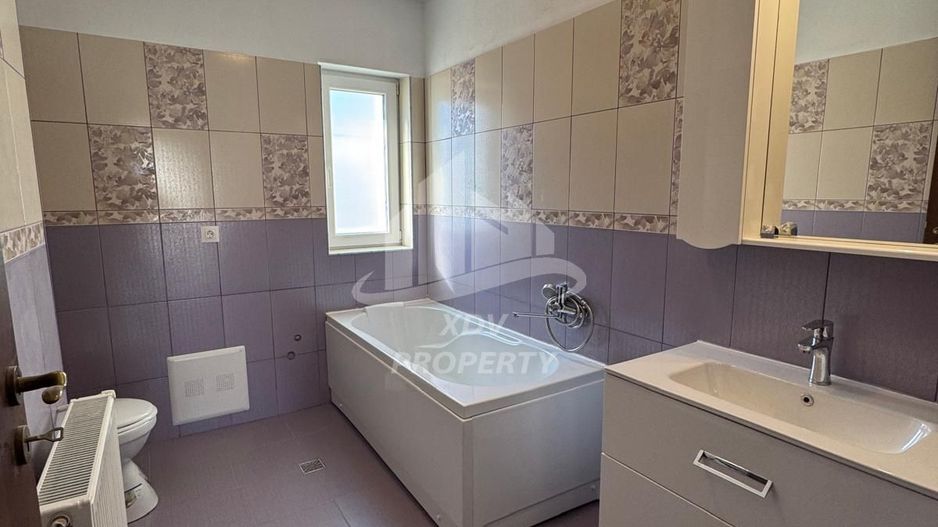 Casa tip duplex , prima inchiriere , 4 camere, 2 bai - Poză 5