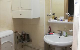 Vânzare apartament semidecomandat 4 camere cu centrală Bd. Obregia - Poză 2