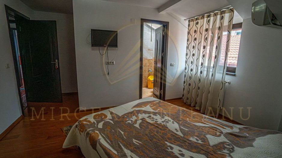 Casă Spațioasă în Palazu Mare – Ideală pentru Două Familii! - Poză 22