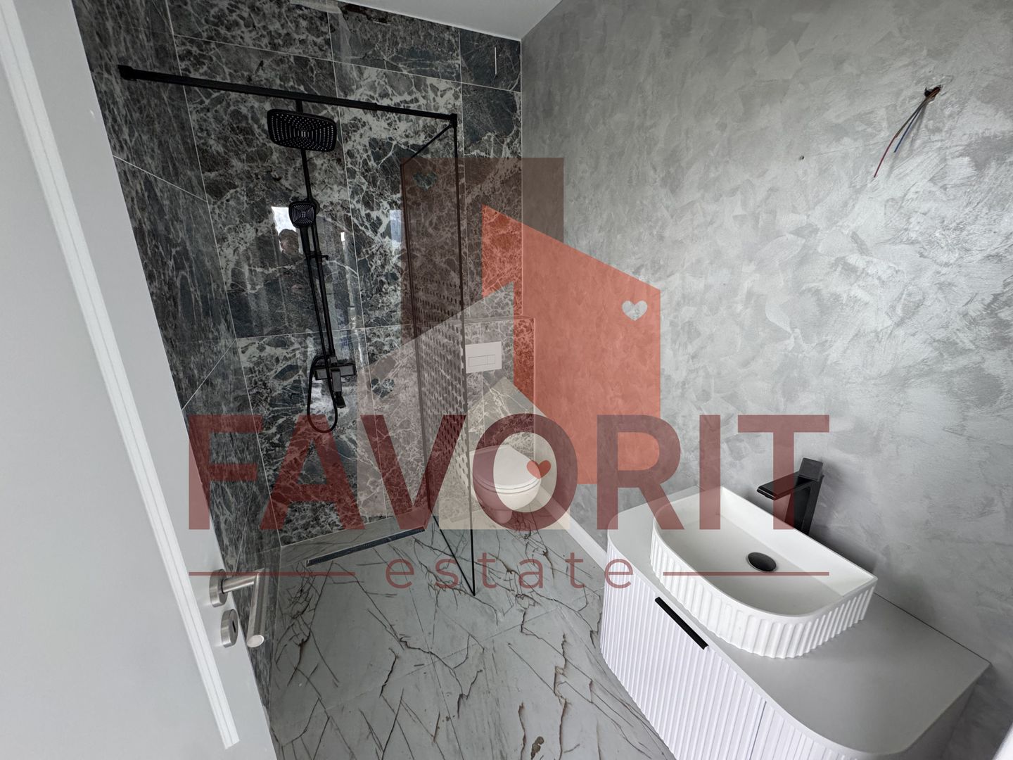 Comision 0%. Panouri si pompa de caldura. Despartit prin camera tehnica - Poză 8