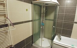 Apartament pe două niveluri cu garaj și parcare. - Poză 8