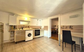 Exclusivitate - Garsonieră la 3 minute de P-ta Sfatului, pet friendly - Poză 14