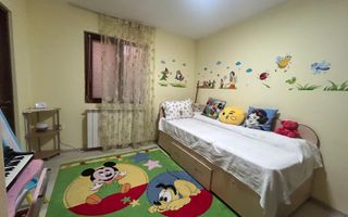 „Vilă cu piscină și teren 1.400 mp în zona Mal, Onești - Poză 7