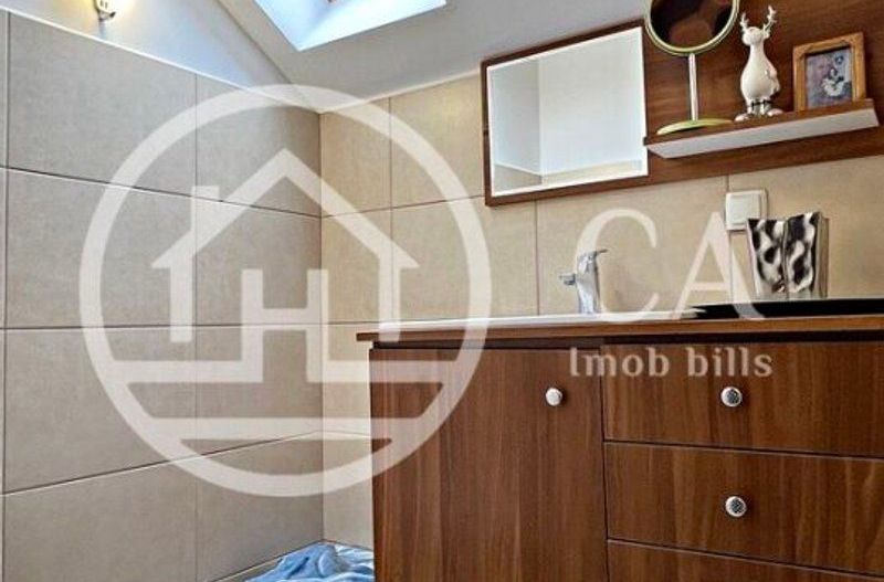 Apartament tip Penthouse de vanzare cu 3 camere in zona Dacia, Oradea - Poză 5