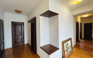 Penthouse de inchiriat, zona buna, terasa mare, mobilat si utilat - Poză 20