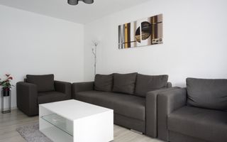 3 camere insorit, 2 bai, parcare si beci in Centrul Civic - Poză 2