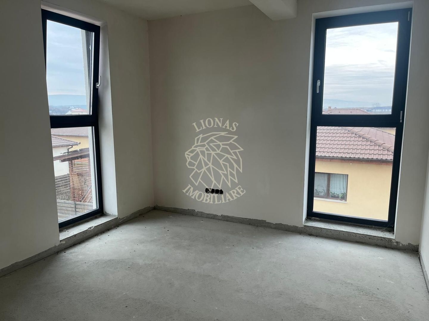 Doua case in Duplex 4 camere 183 mp-teren 295 mp-Dezmir Jud. Cluj - Poză 11