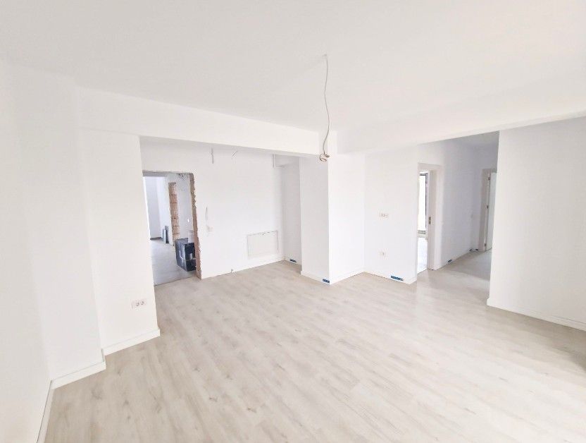 Apartament de vânzare în Otopeni – bloc nou central, parcare, comision 0 - Poză 1