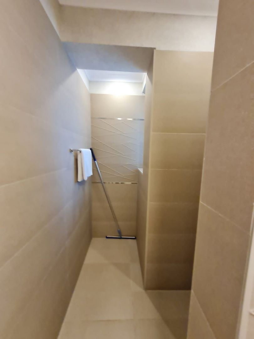 Elegantă și prestanță - Poză 7