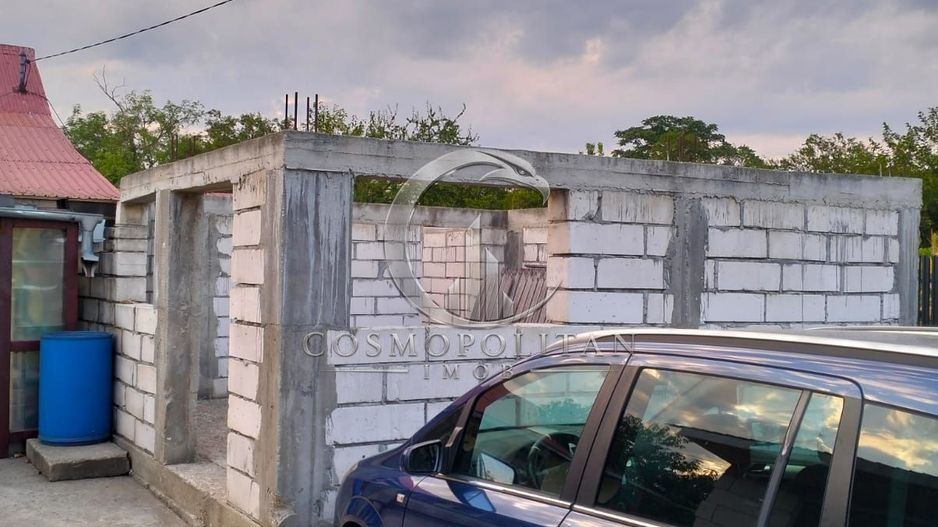 Casa si teren 970mp in comuna Costesti/BZ ~ constructie 2013 - Poză 35