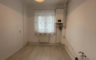 Apartament decomandat cu 2 camere, balcon, etaj 3, recent renovat, -Sibiu - Poză 17