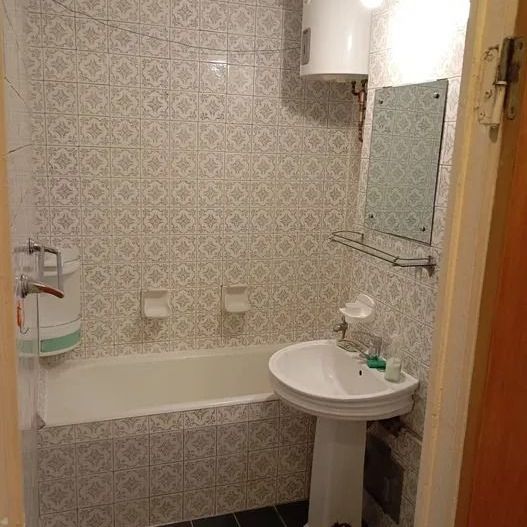 AP. 3 CAMERE MILITARI, BUCATARIE INCHISA, PARTIAL MOBILAT, CURAT - Poză 8