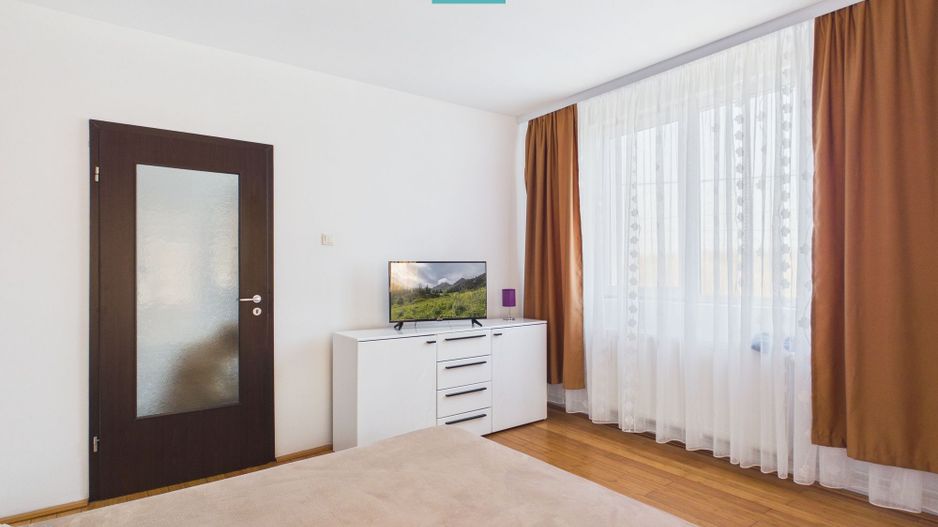 Casă individuală 8 camere - Dudeștii Noi - Poză 10