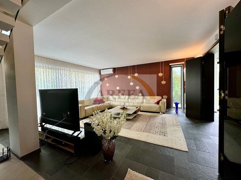 Vila lux de vanzare in cel mai dorit complex din Erou Iancu Nicolae-locatie rara - Poză 5