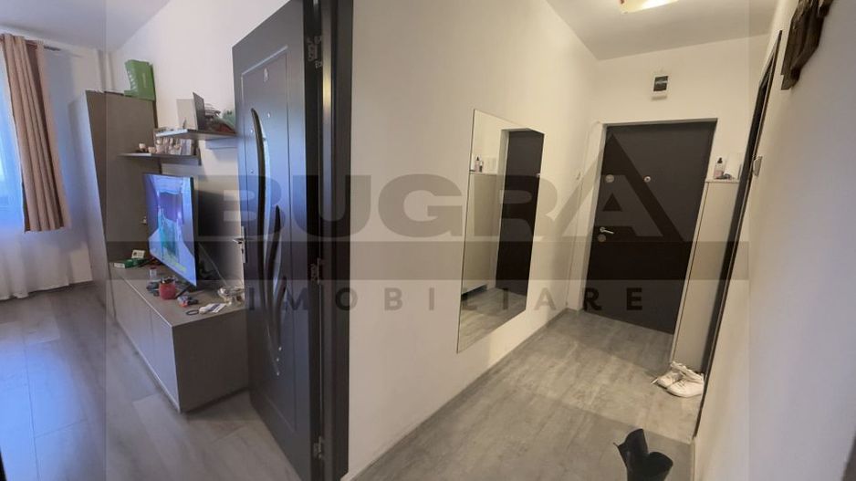 Apartament 2 camere decomandate, 47mp, zona Hotel Royal - Poză 2