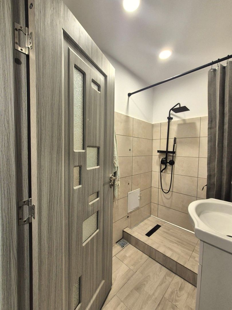 Centru Civic, apartament la cheie, mobilat și utilat,,totul nou - Poză 5