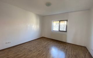 VALU LUI TRAIAN(COD 07) -Casa P+M 5 camere cu teren de 300 mp - Poză 13
