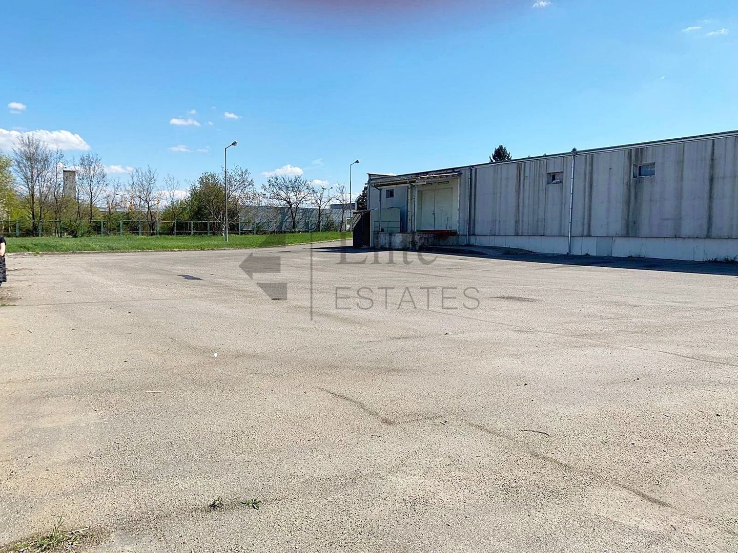 Hala industriala de vanzare pe Soseaua Borsului - Poză 4