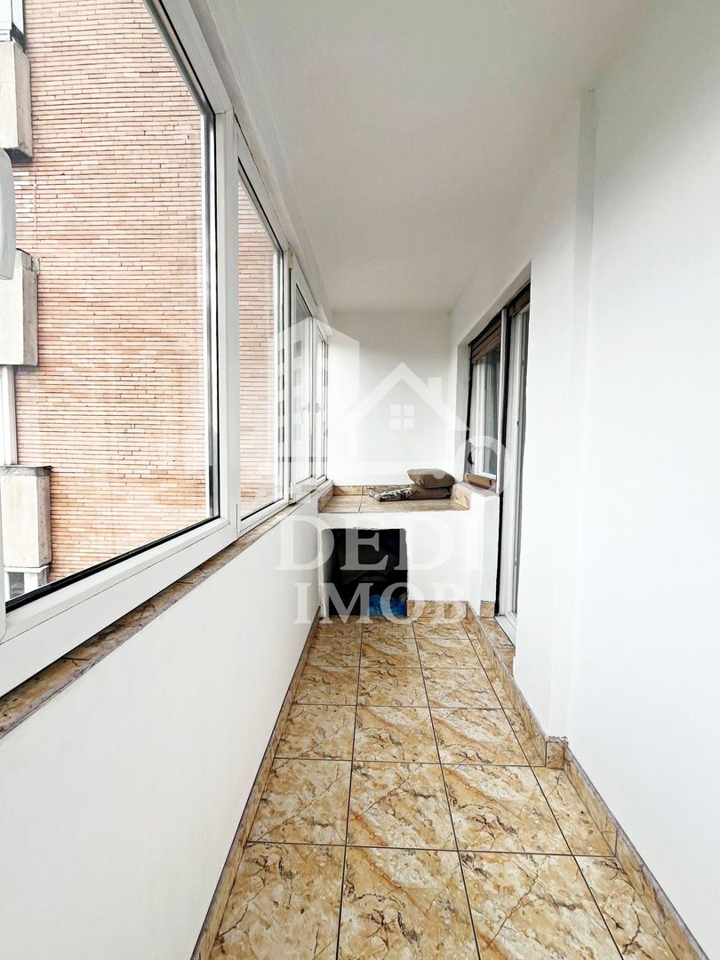 Apartament cu 3 camere de inchiriat Decebal, Oradea - Poză 10