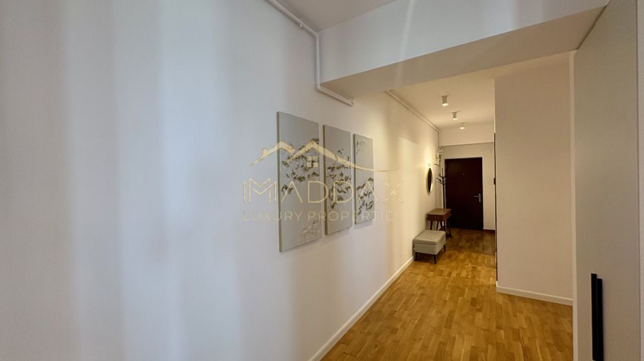 APARTAMENT de LUX cu 3 CAMERE cu Terasa si loc de parcare - Poză 10