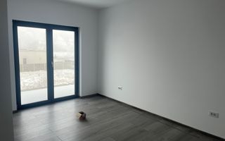 Sacalaz individuala P+E,Terasa,balcon,2 bai,5 camere,2 F.s - Poză 16