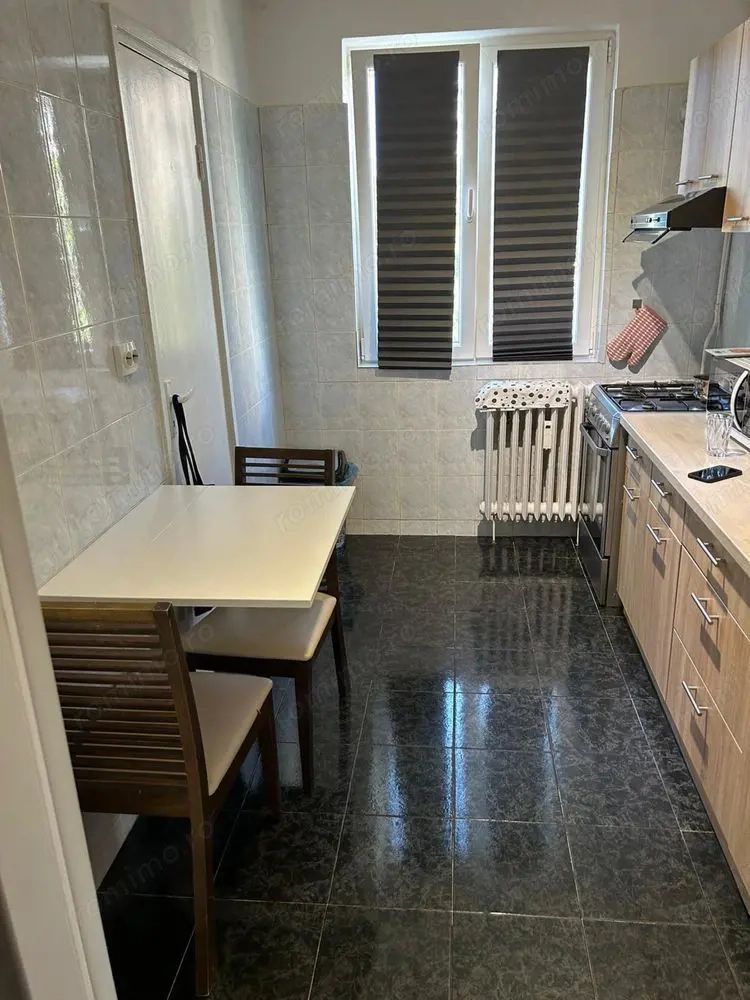 De vanzare apartament 3 camere Drumul Taberei - Poză 4