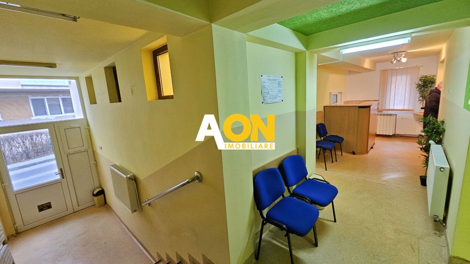 Spatiu comercial pretabil birouri, cabinete medicale, Cetate - Poză 1