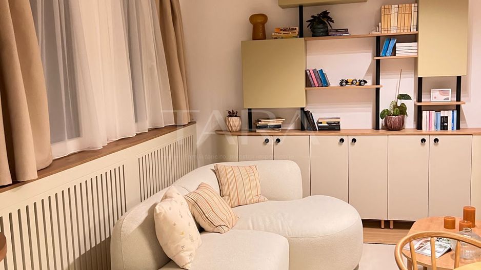 Apartament 2 camere cu design Art Deco – zona Mihai Viteazul - Poză 1