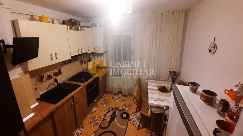 Dacia - Etaj Intermediar - 3 Camere Decomandat - Poză 6