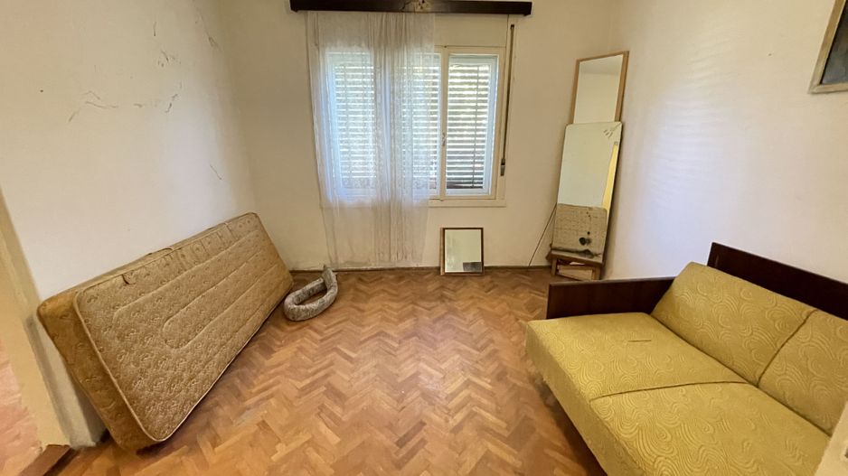 Casa de vanzare zona Mehala-Cetatii - Poză 2