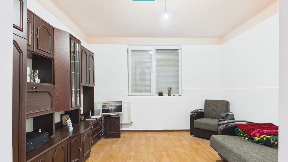 2 case separate + curte 1400 mp – Zona Dâmbovița - Poză 32