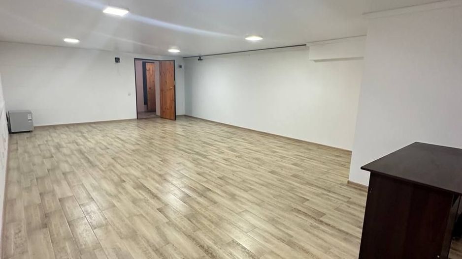 Spre Vânzare | Spațiu comercial | Chișinău | Botanica | Suprafața - 48,3 m2 | Preț - Poză 2