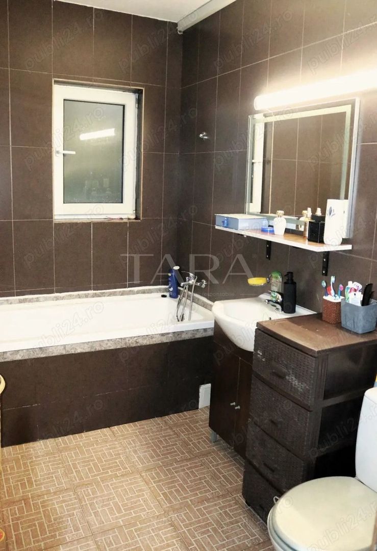 Apartament 3 camere – Florești, zona Florilor - Poză 1