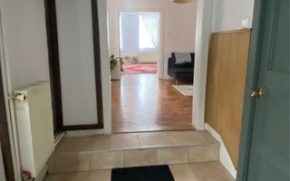 Casa de inchiriat pe strada De Mijloc - Poză 4
